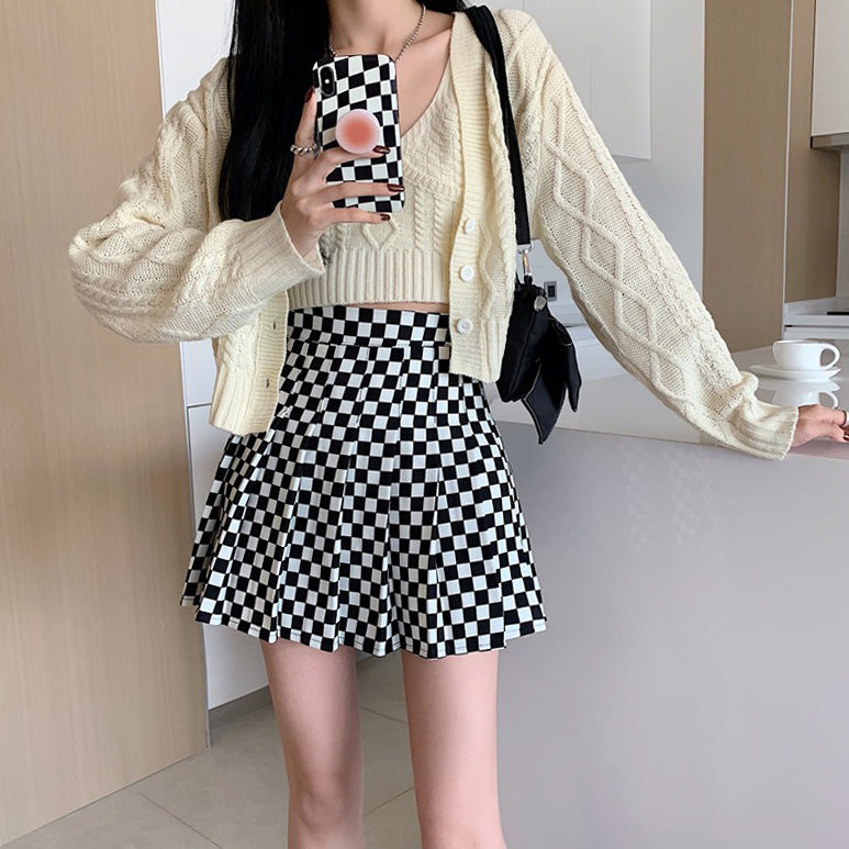 aesthetic checker skirt boogzel apparel