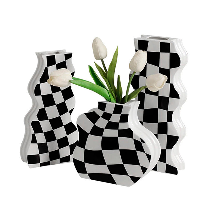 checkered wavy vase boogzel apparel