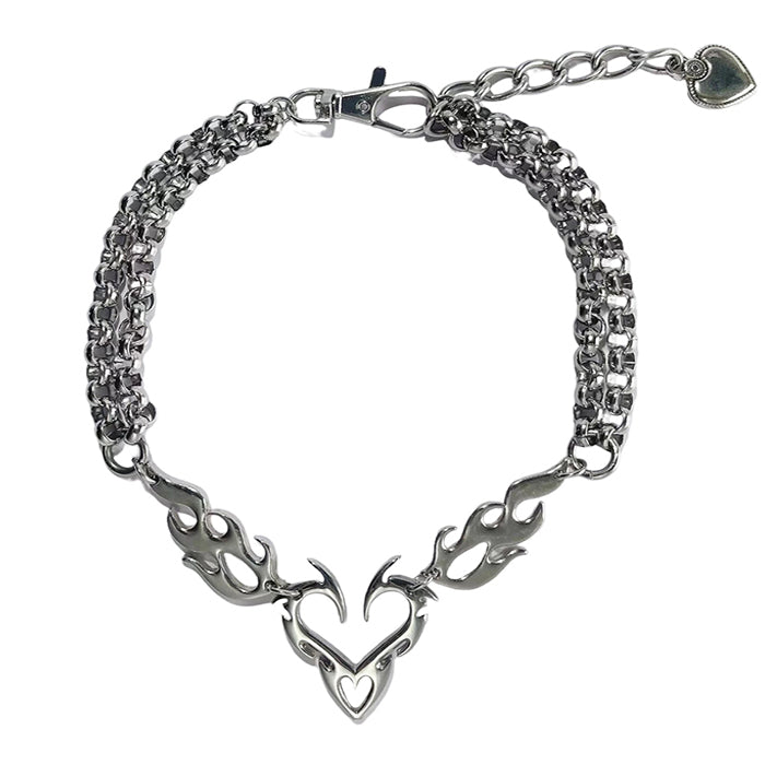    grunge heart chain necklace boogzel apparel