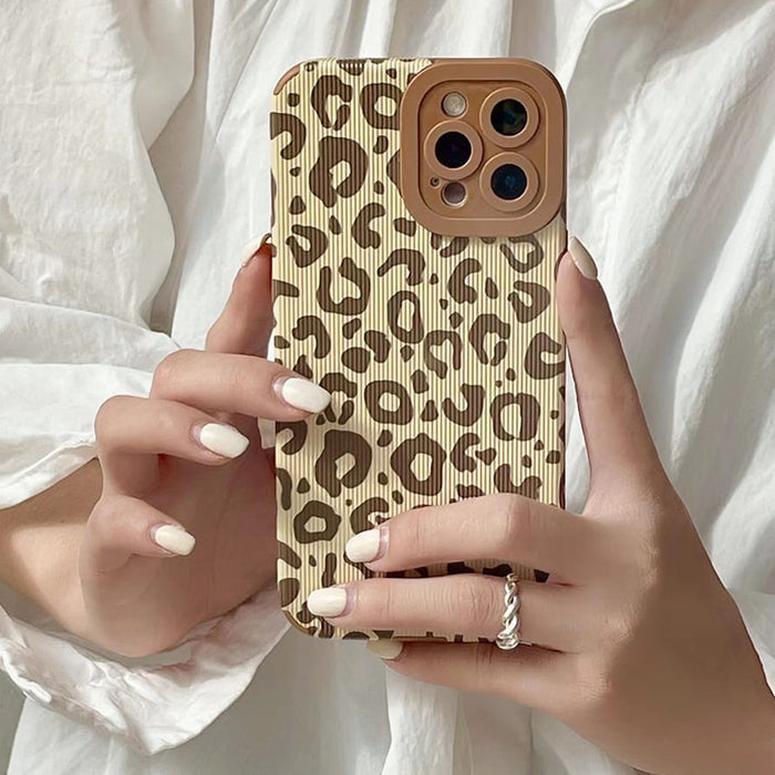 leopard iphone case boogzel apparel