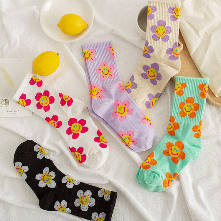 smile flower socks boogzel apparel