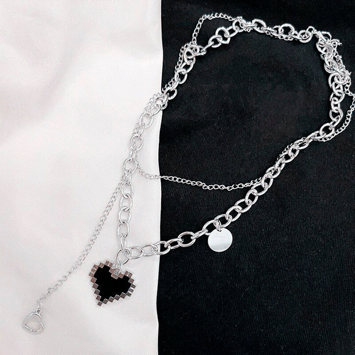black heart necklace boogzel apparel
