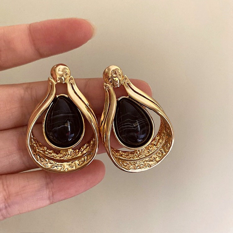 Vintage Aesthetic Black Stone Earrings - boogzel clothing