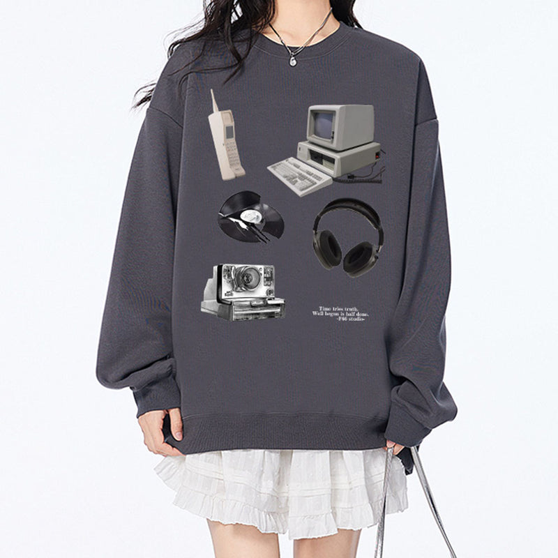 dark grey oversized sweatshirt boogzel clothing