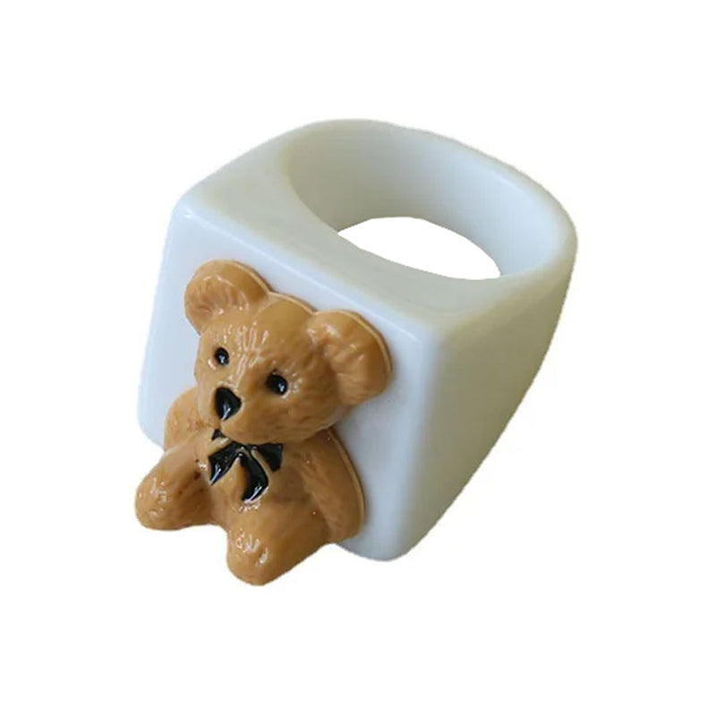 bear chunky ring boogzel clothing