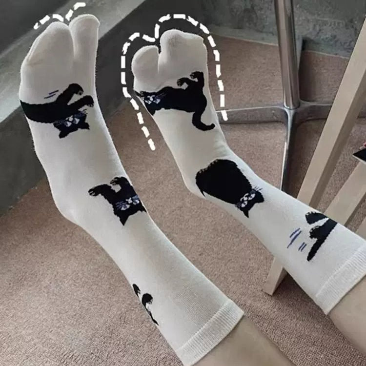 Black Cat Split Toe Tabi Socks - Aesthetic Socks - Split Toe Socks - Boogzel Clothing