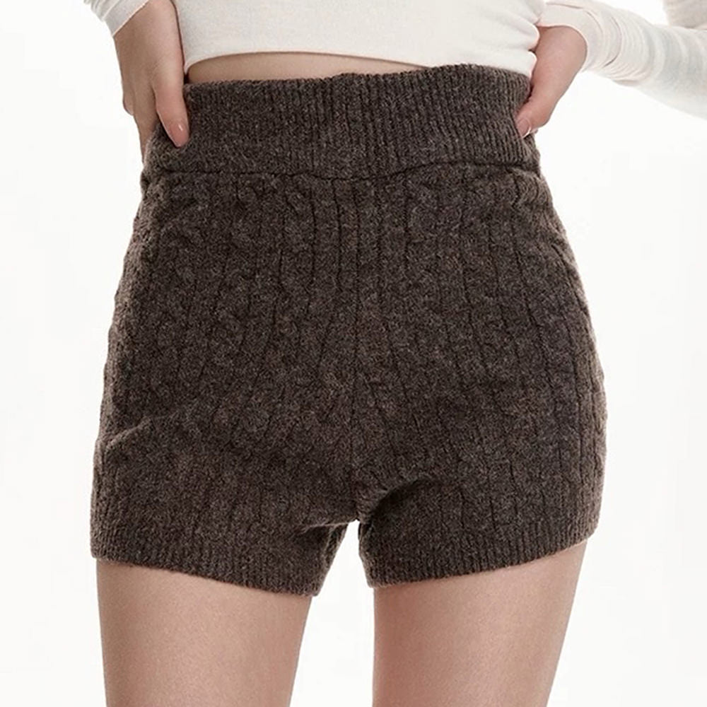 brown cable knitted shorts boogzel clothing