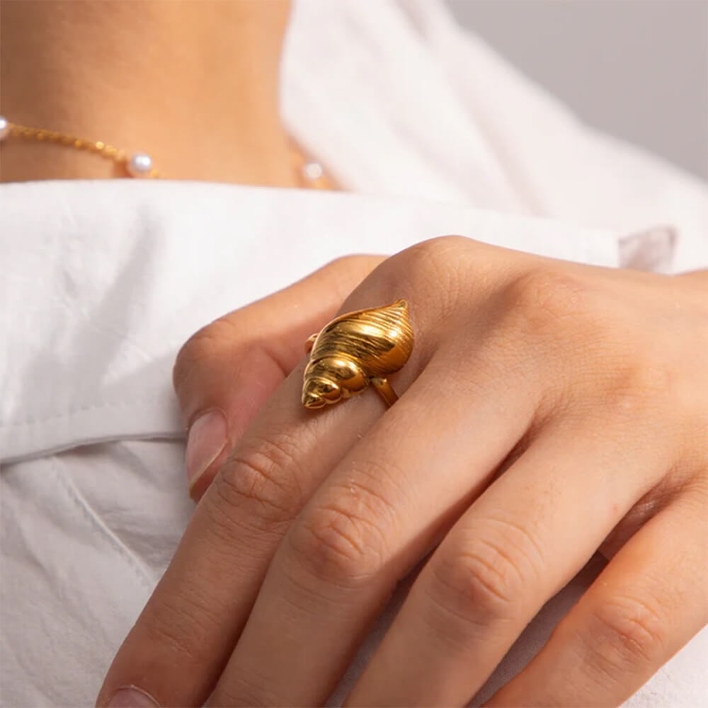 coastal girl spiral shell ring boogzel clothing