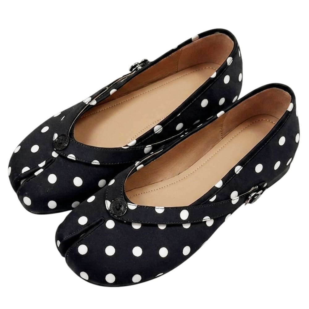 french girl polka dot tabi ballet flats boogzel clothing