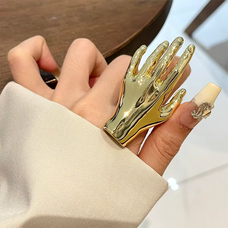 hand shaped ring boogzel clothing