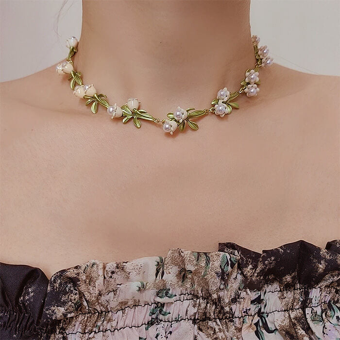 lily of the valley choker boogzel clothing