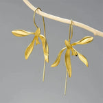 minimalist aesthetic orchid earrings boogzel clothing