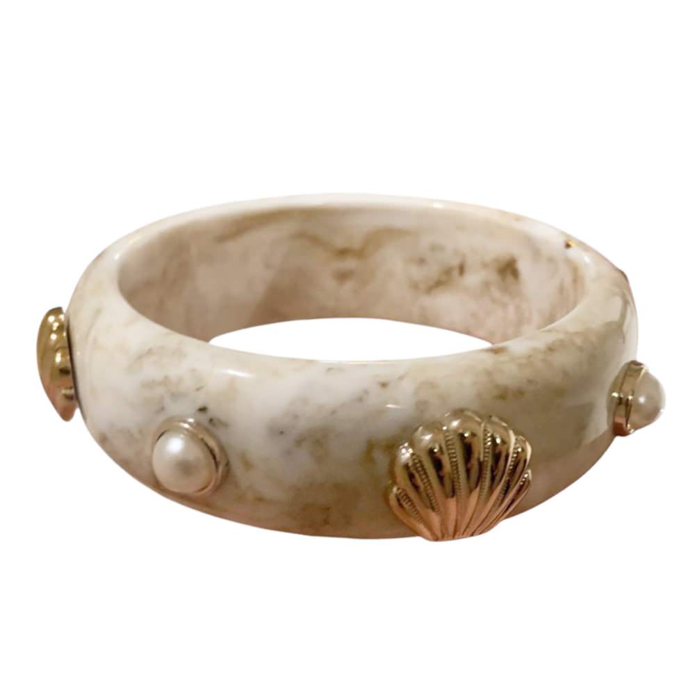 seashell oversized bracelet boogzel clothing