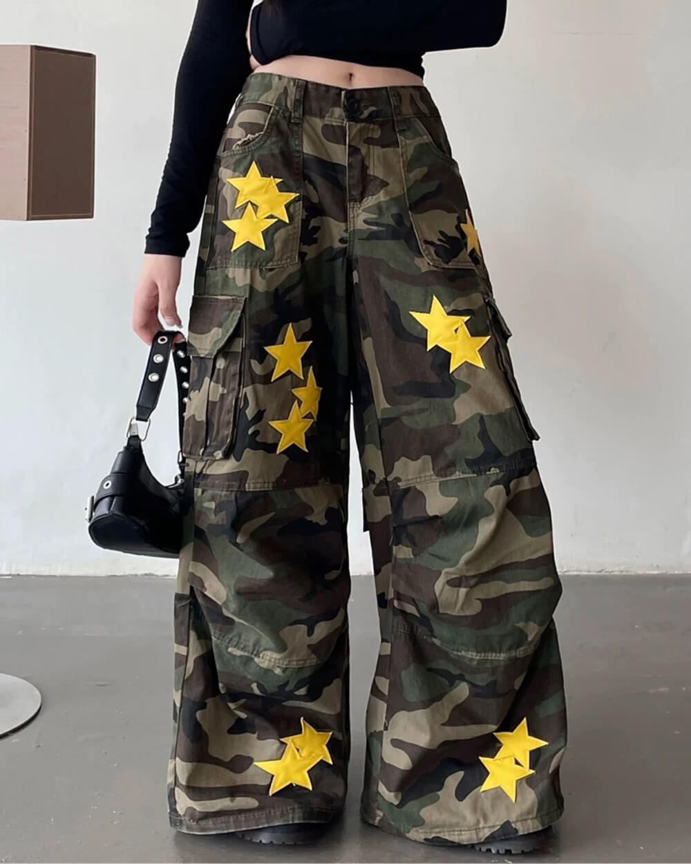 star patch camo cargo pants boogzel clothing