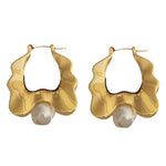 vintage pearl wavy earrings boogzel clothing