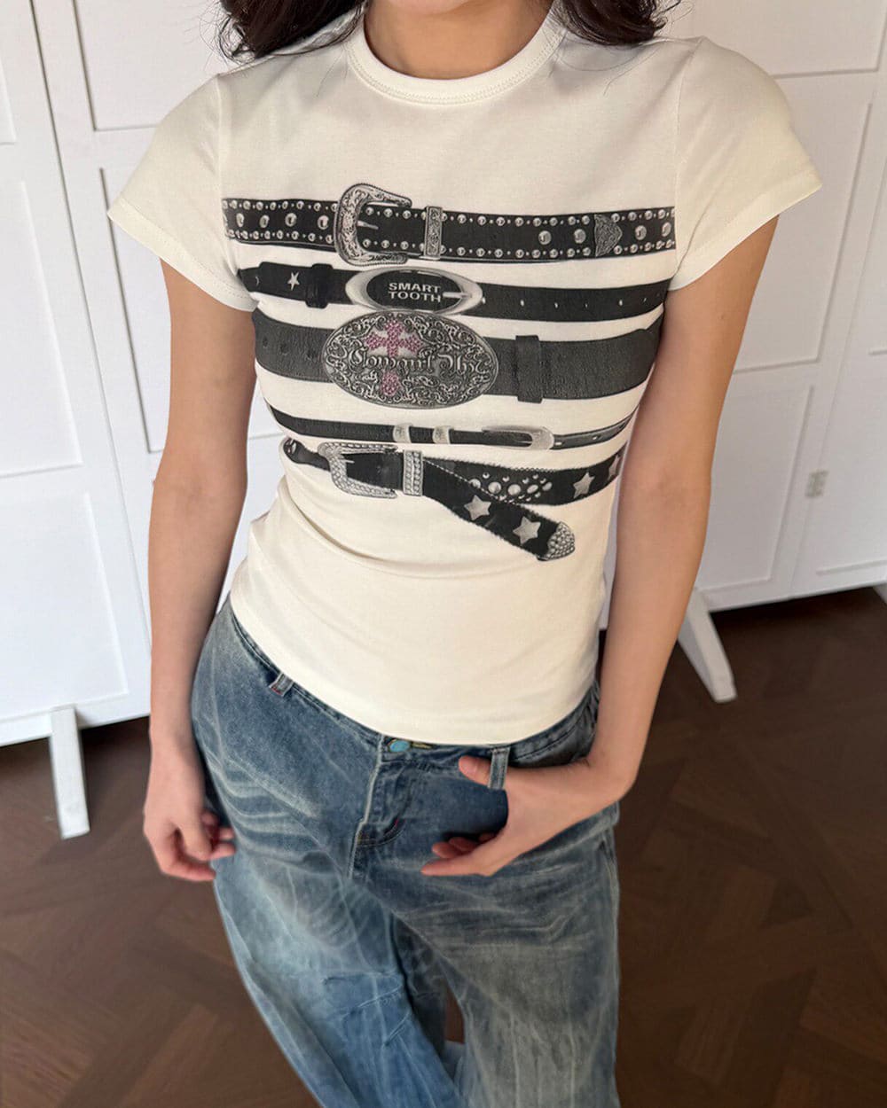 y2k western belt print tee boogzel clothing