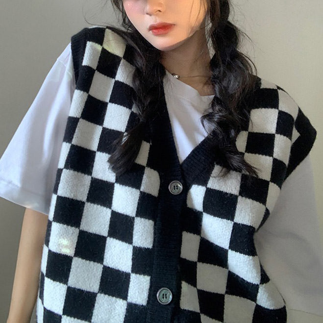 checker knit vest boogzel apparel
