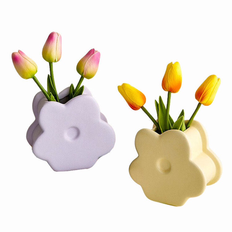 Danish Pastel Flower Shaped Vase boogzel clothing